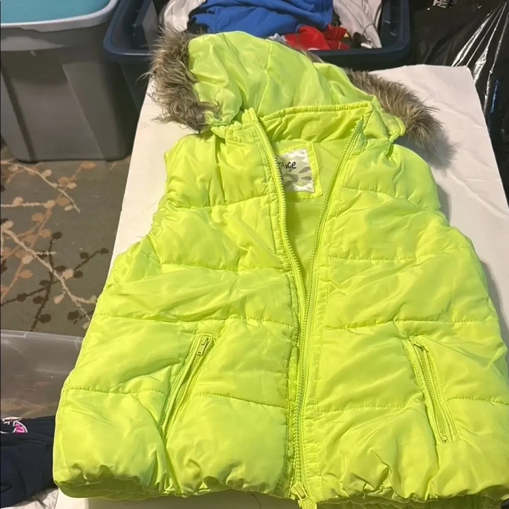 Justice Lime Green‎ Puffer Vest with Faux Fur Hood Girl Sz 14